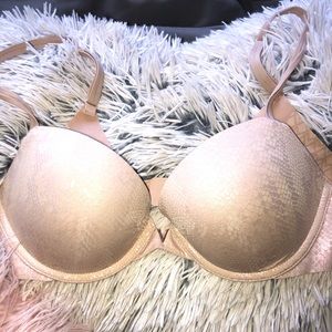 💋NEVER WORN💋 34/C Push Up Bra